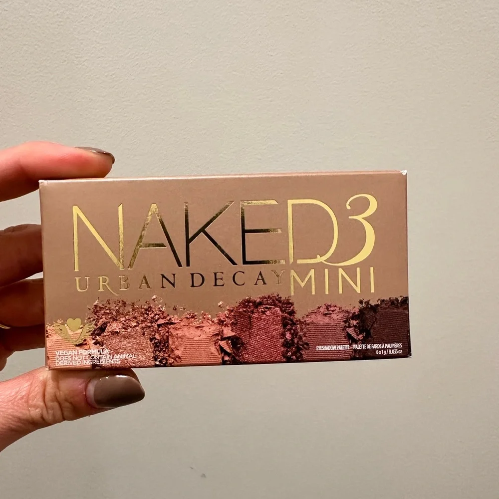 Urban Decay Naked3 Mini Eyeshadow Palette - Pink and Brown Shades - Picture 3 of 4
